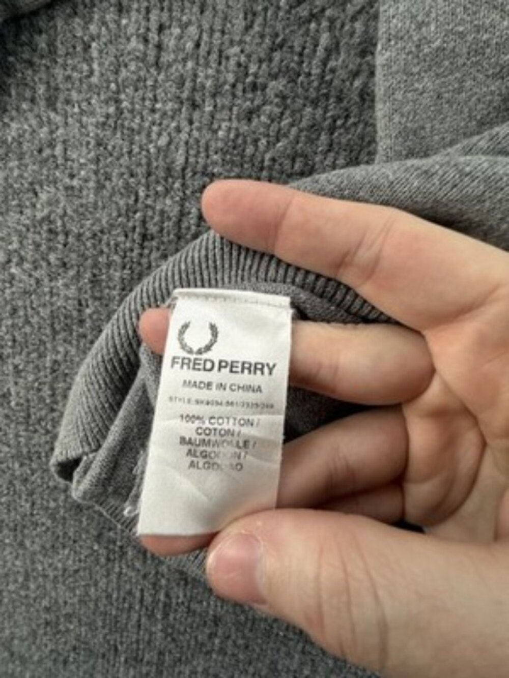 Fred Perry Pullover V-Neck Gray Women All Cotton Logo Sweater Long Sleeve Small - Picture 11 of 15